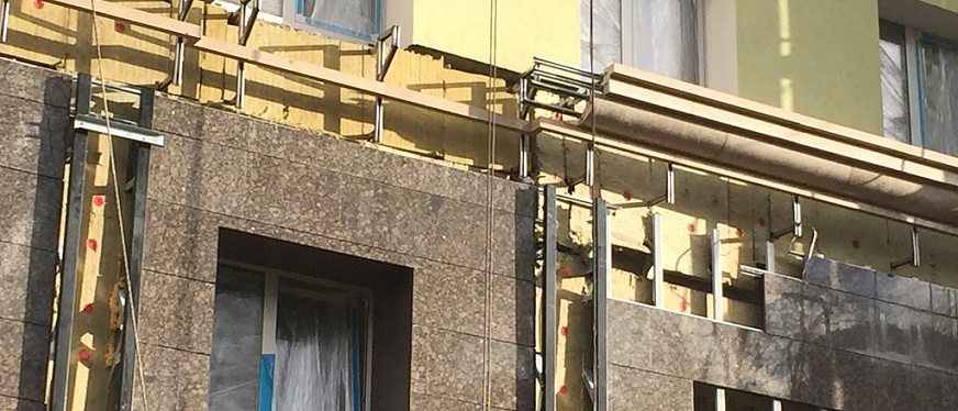 Монтаж гранита на фасад